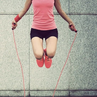 corde a sauter équilibre et flexibilité 